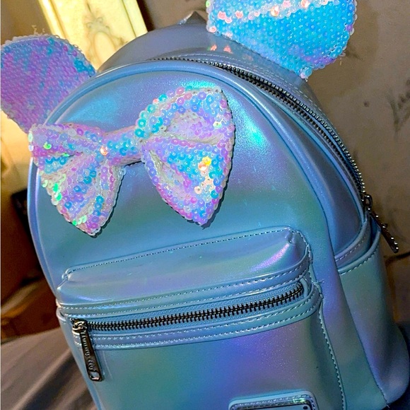 Loungefly Disney Minnie Mouse Iridescent Sequin Ears Mini Backpack Nwot - Picture 2 of 4